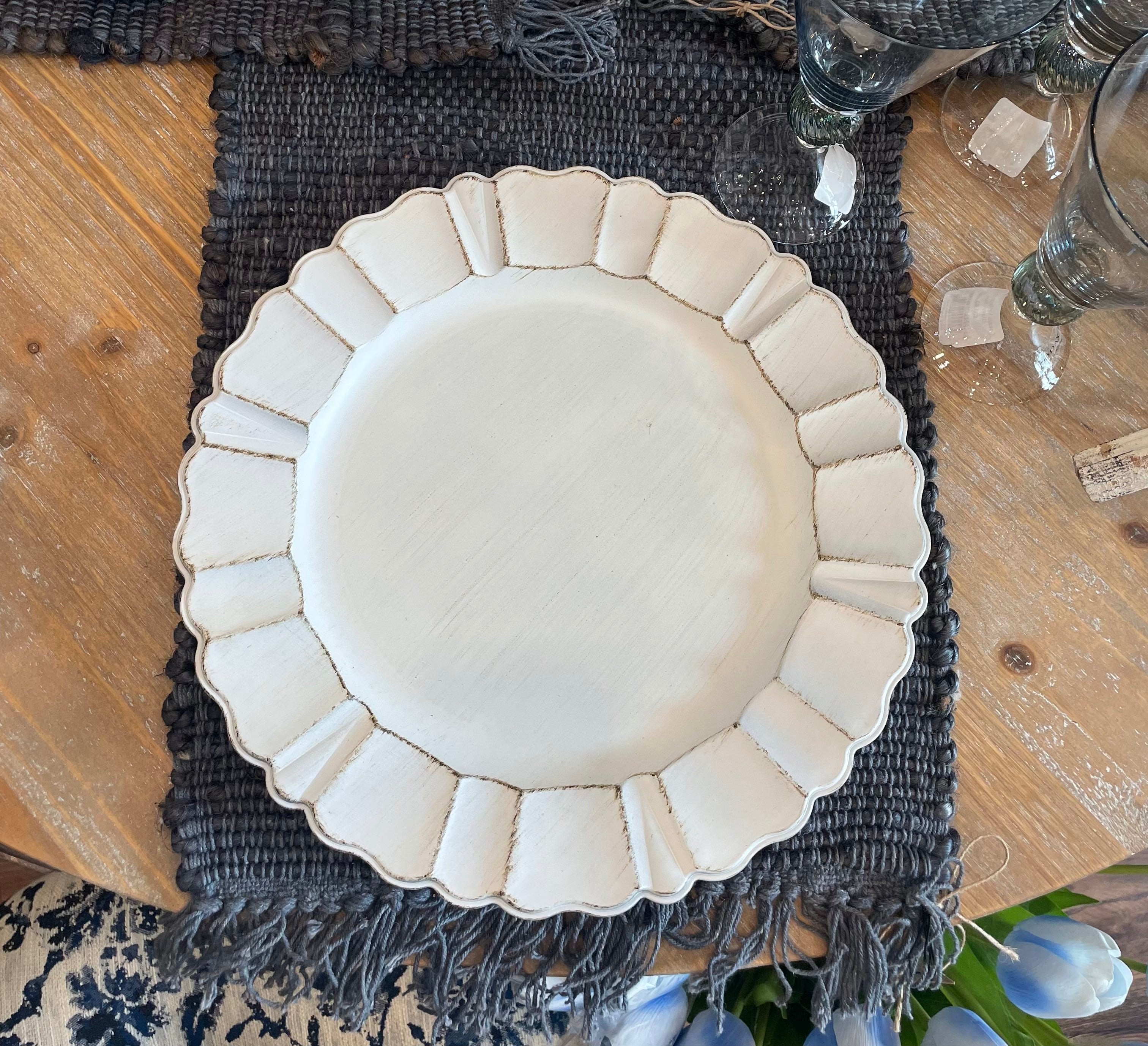 Scalloped Ruffled Charger-Ivory